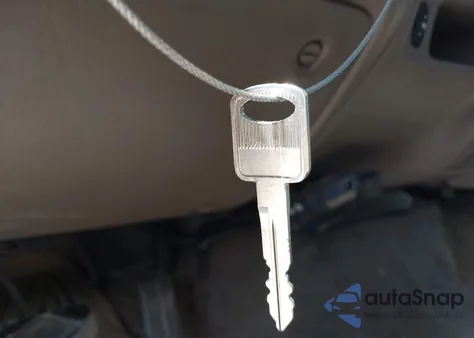 2002 Ford Super Duty F-250 Lariat/Xl/Xlt from USA, damaged, VIN 1FTNW21F22EC30924